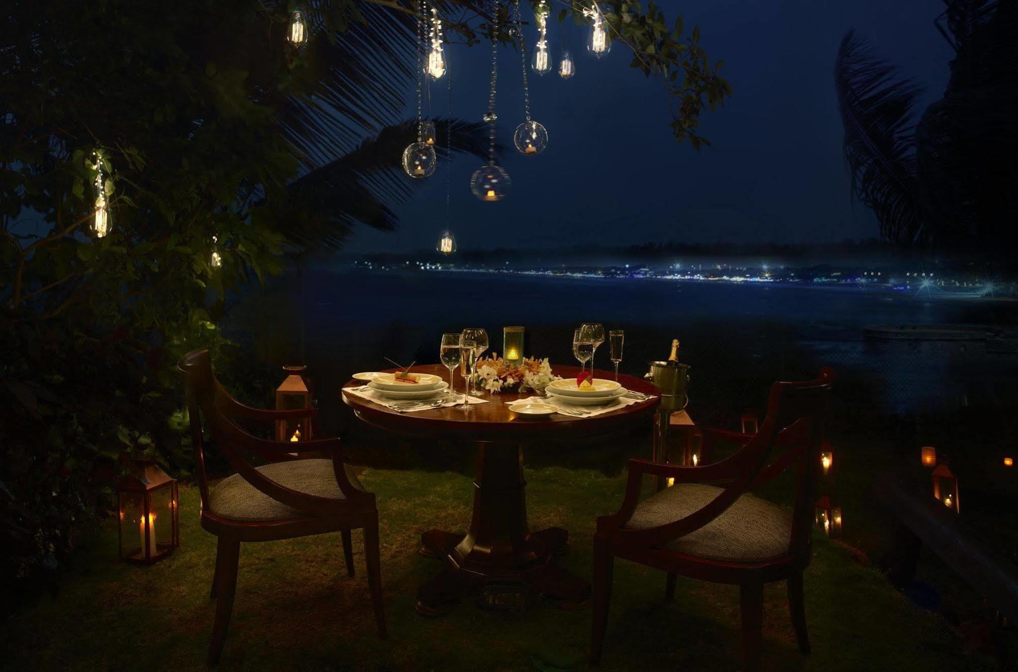 Taj Fort Aguada Resort & Spa, Goa Sinquerim Zewnętrze zdjęcie A private dining experience at the Taj Bengal